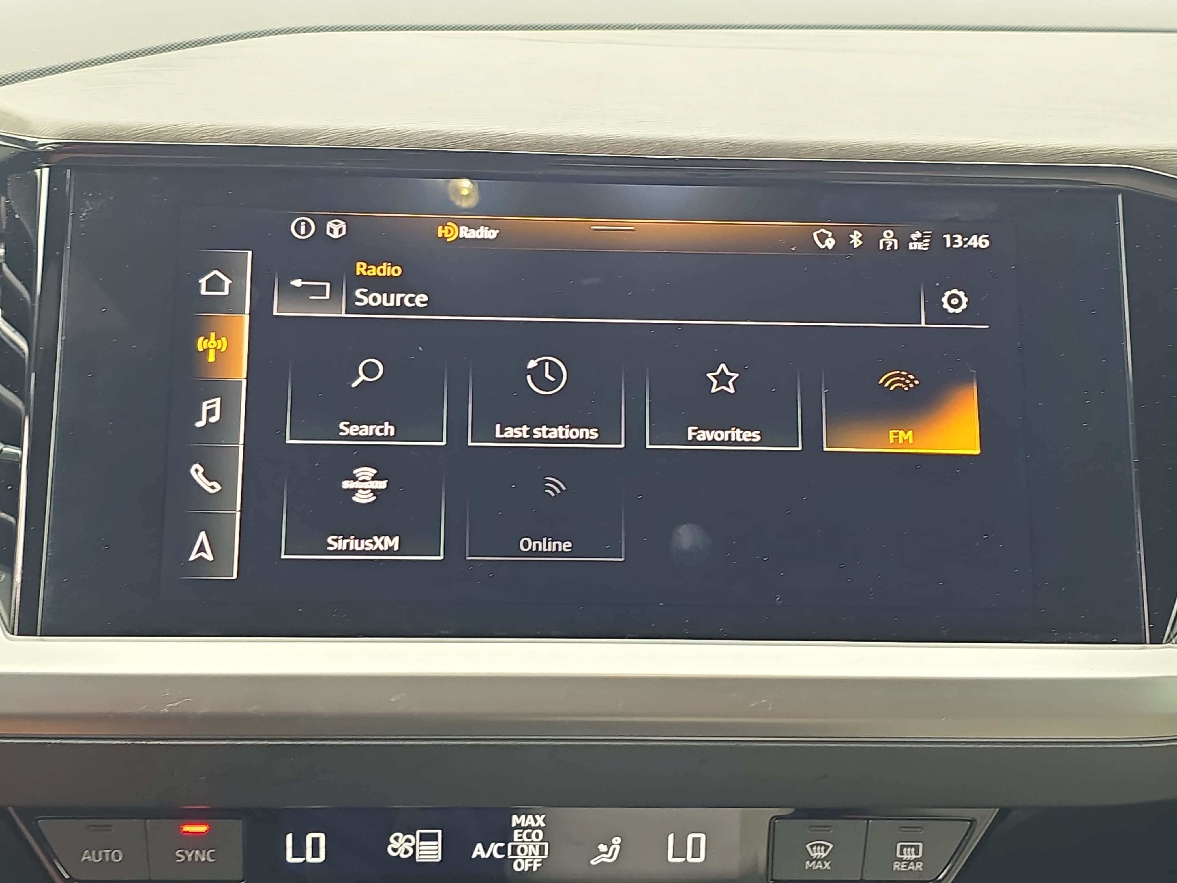 Used 2022 Audi Q4 e-tron Prestige AWD/4WD image 21