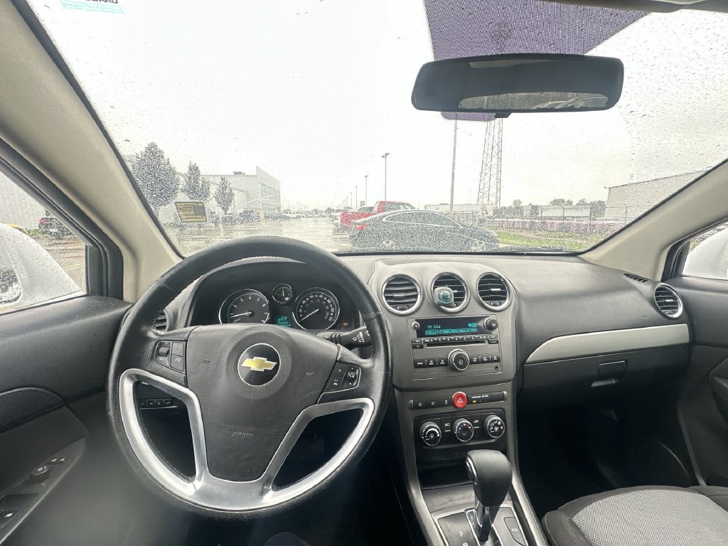 Used 2012 Chevrolet Captiva Sport LS FWD image 10