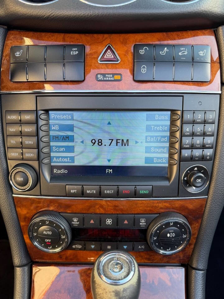 Used 2005 Mercedes-Benz CLK 500 Cabriolet w/ Lighting Pkg image 22