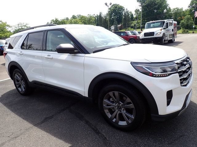 New 2026 Ford Explorer Active w/ Active Comfort Package AWD/4WD image 9