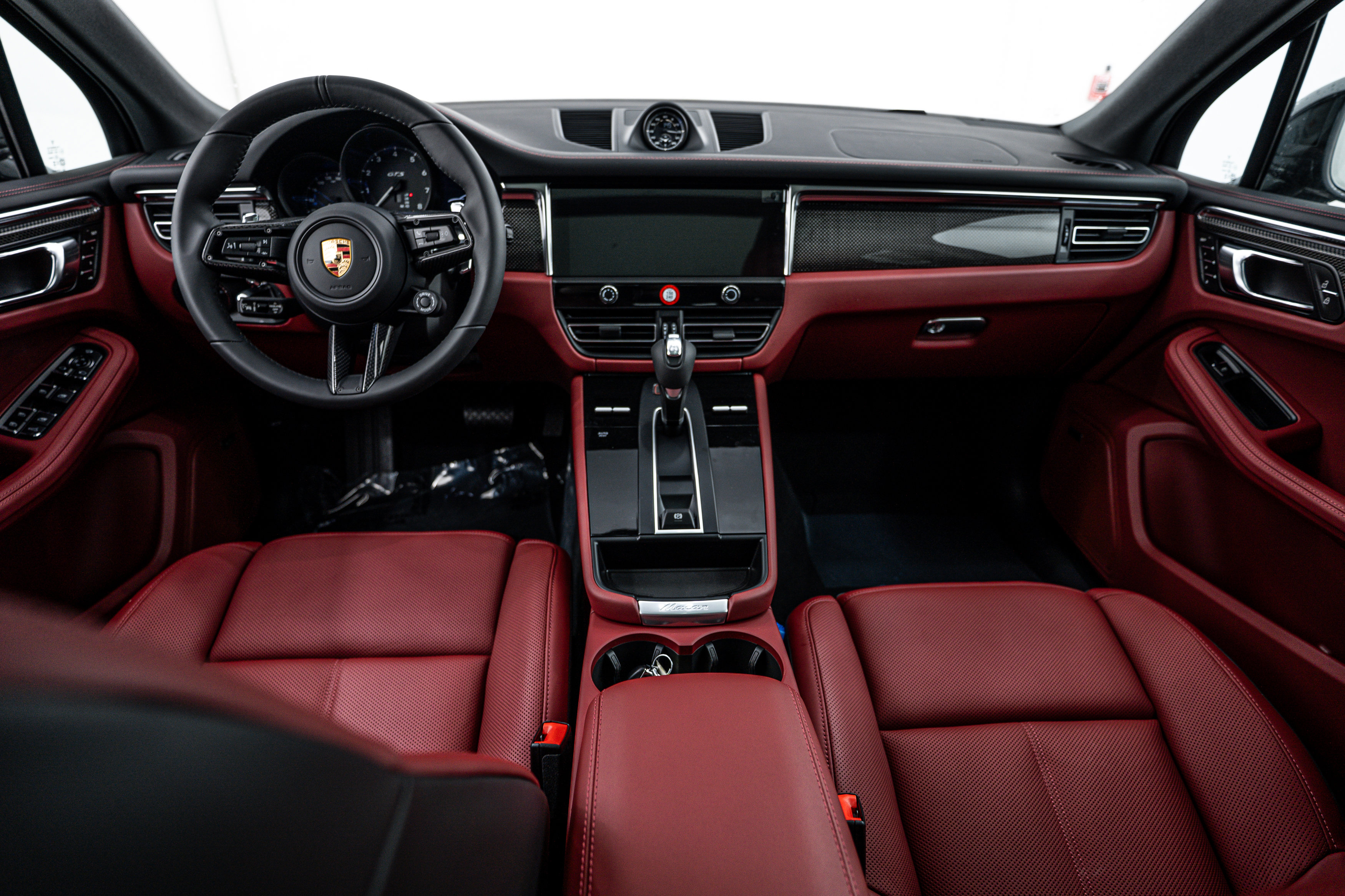 New 2026 Porsche Macan GTS image 12