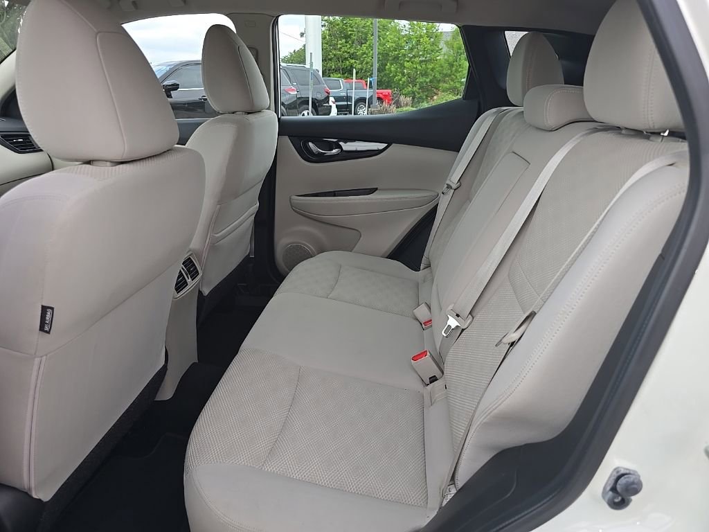 Used 2019 Nissan Rogue Sport SV FWD image 27