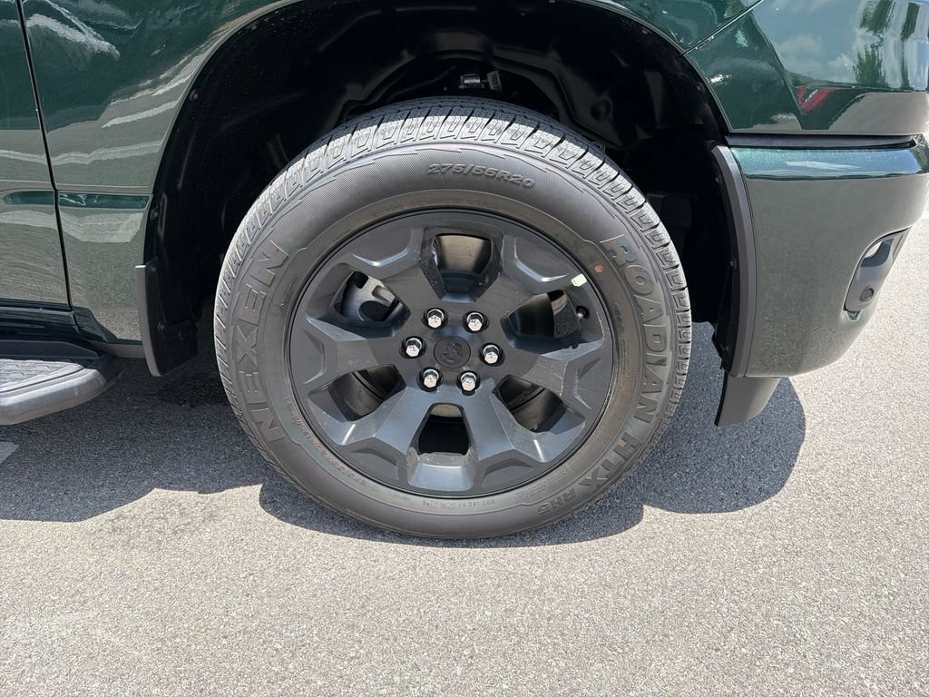 New 2026 RAM 1500 Express AWD/4WD image 16
