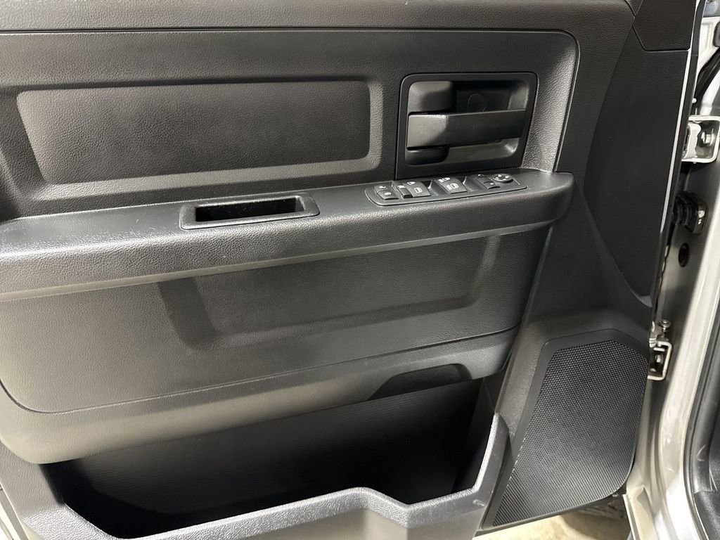 Used 2016 RAM 1500 Express image 20