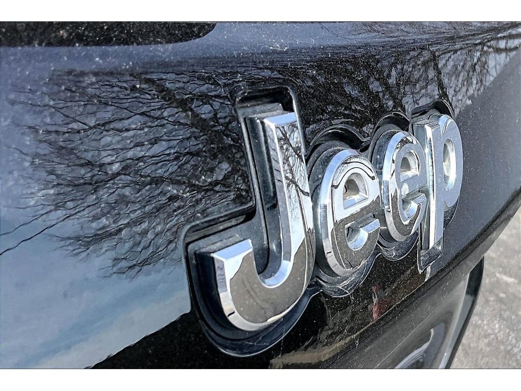 Certified 2024 Jeep Compass Limited w/ Elite Group AWD/4WD image 10
