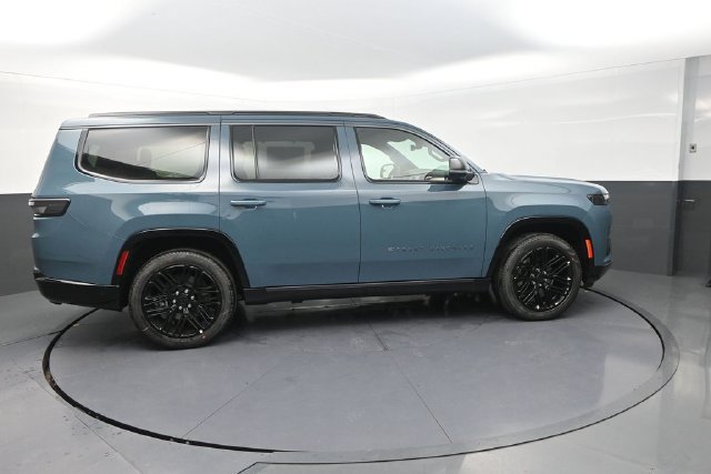 New 2026 Jeep Grand Wagoneer Limited AWD/4WD image 9