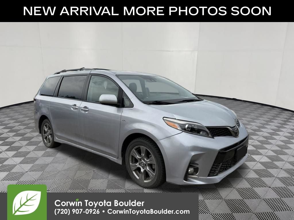 Used 2019 Toyota Sienna SE w/ SE Preferred Package AWD/4WD image 1