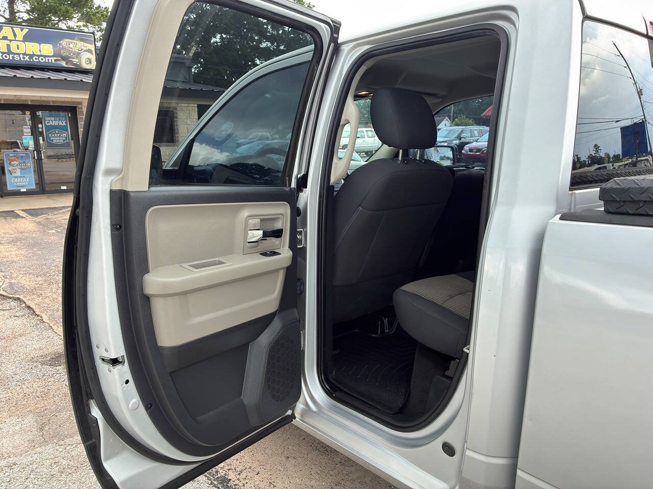 Used 2012 RAM 1500 Classic SLT RWD image 25