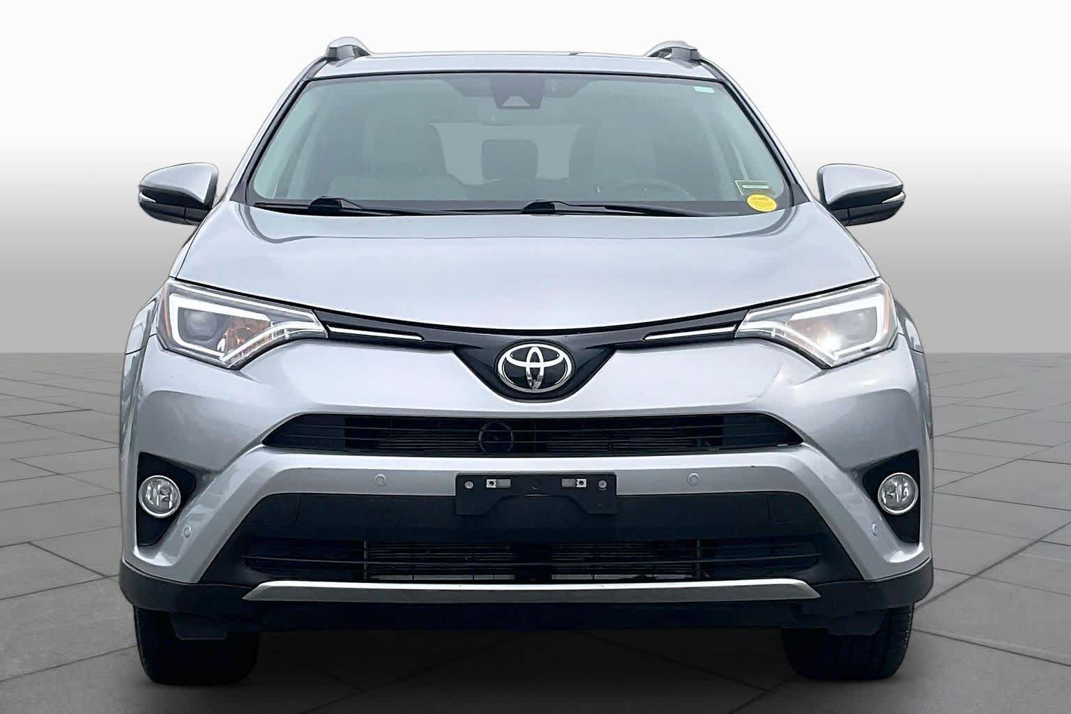 Used 2016 Toyota RAV4 Limited AWD/4WD image 5