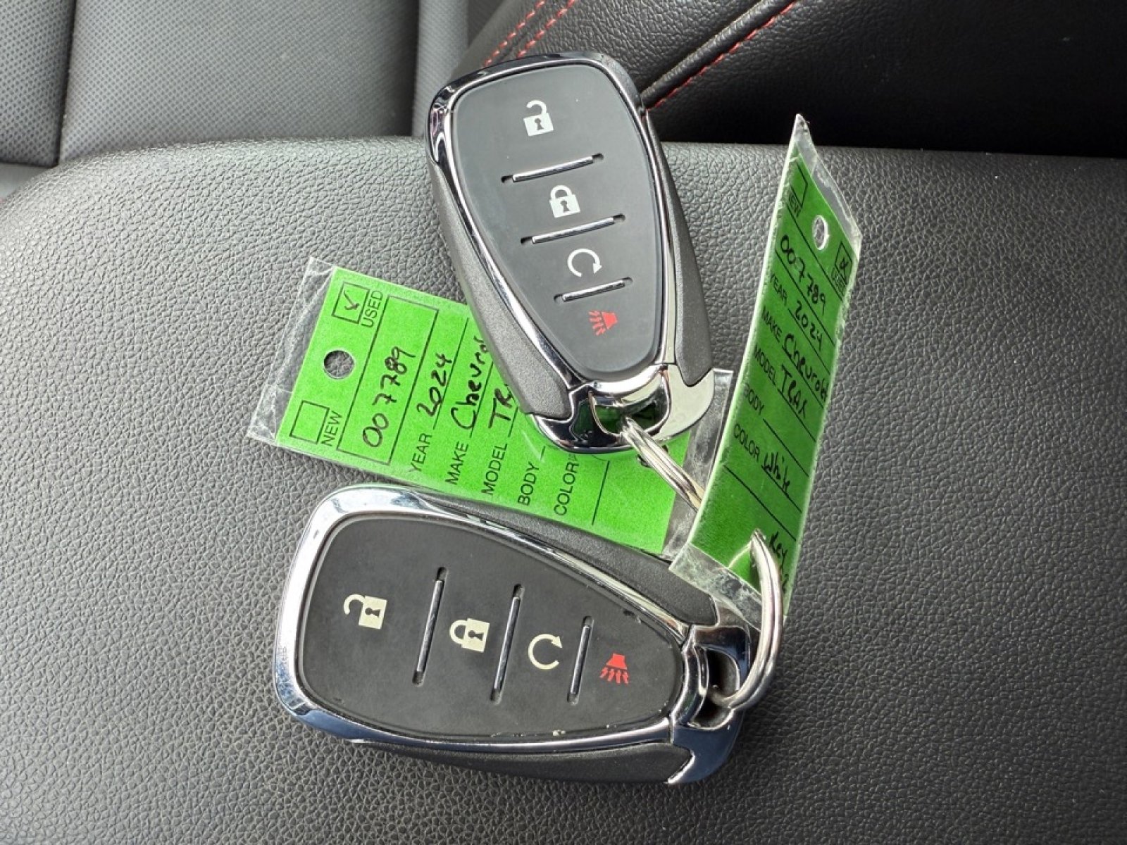 Used 2024 Chevrolet Trax RS w/ Driver Confidence Package image 38