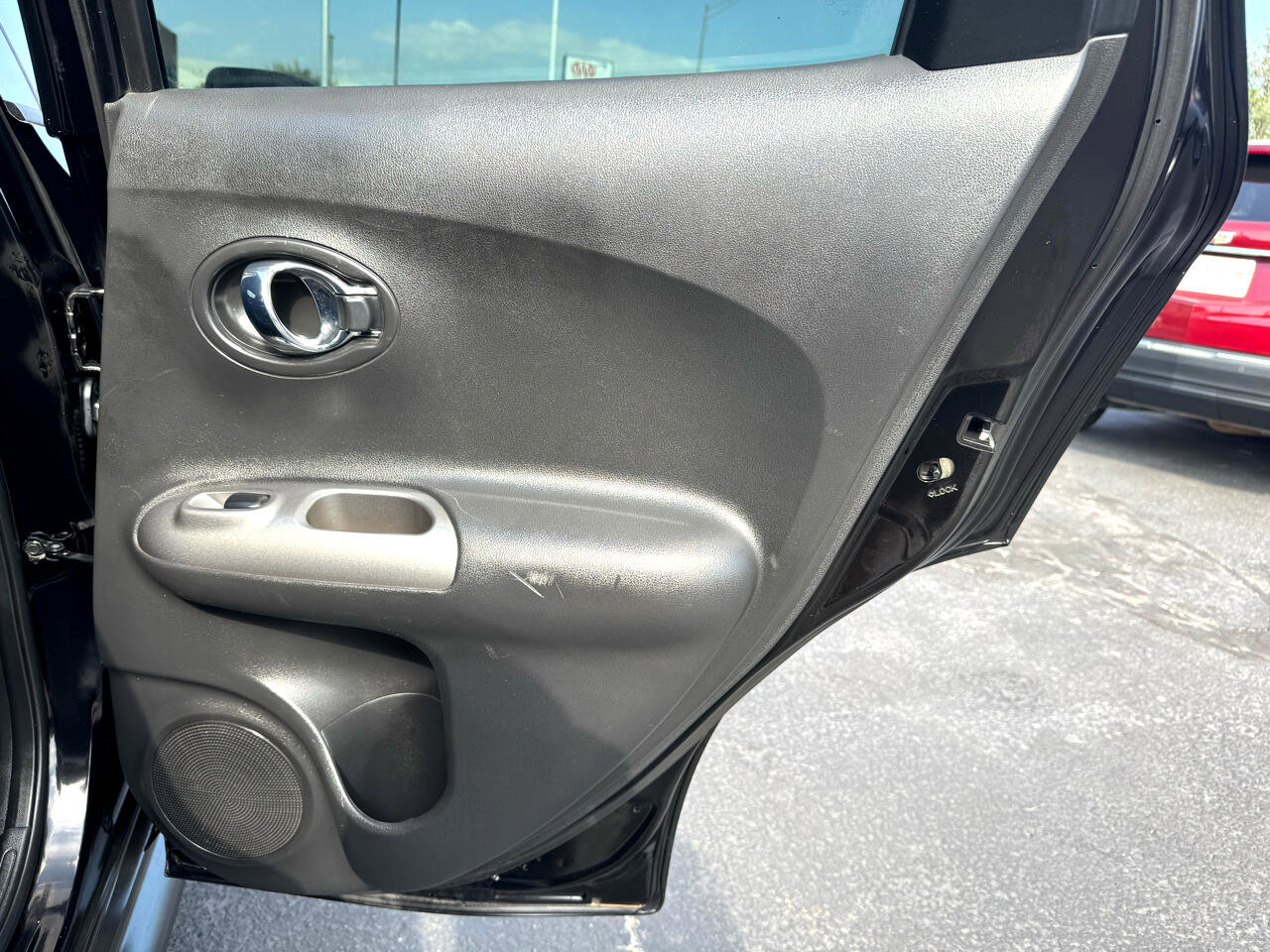 Used 2015 Nissan Juke S image 21