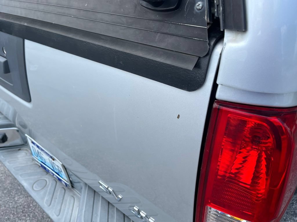 Used 2016 Nissan Frontier SV AWD/4WD image 13