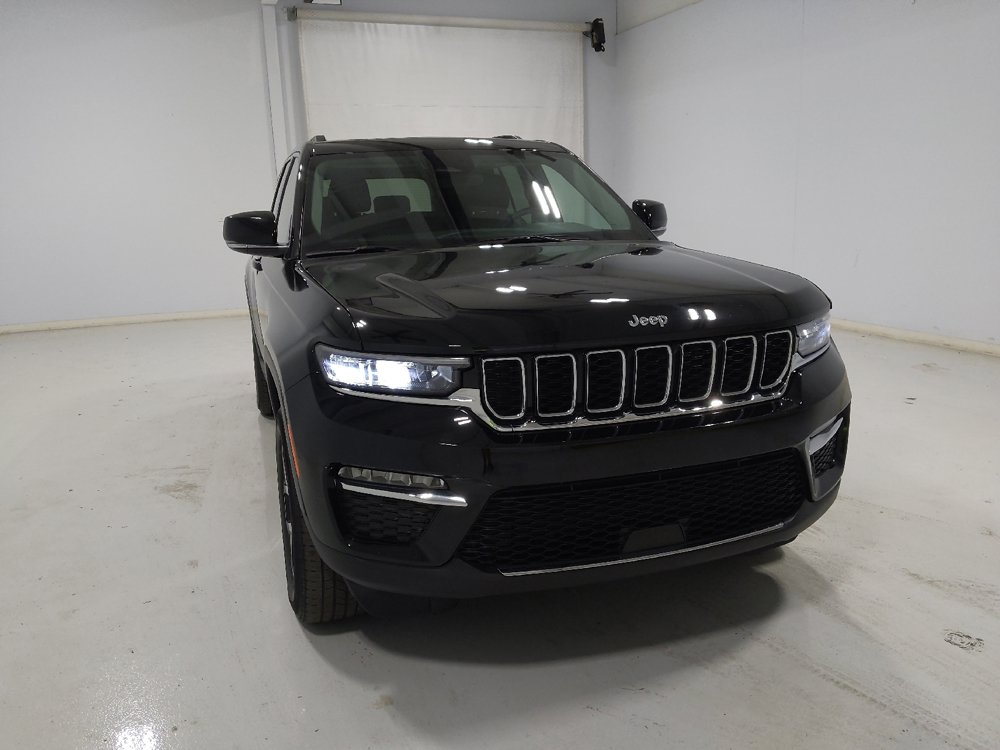 Used 2023 Jeep Grand Cherokee Limited w/ Trailer Tow Package AWD/4WD image 14