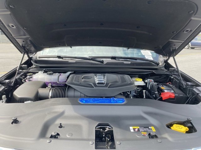 New 2024 Jeep Grand Wagoneer L 4WD w/ Rear Seat Video Group 1 image 11