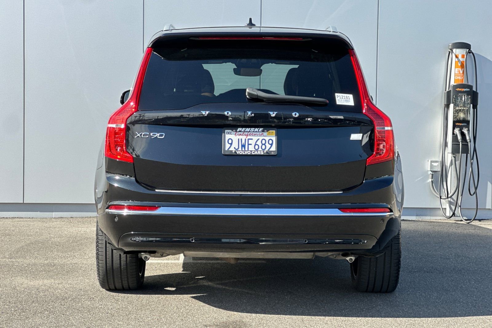 Used 2024 Volvo XC90 T8 Ultimate w/ Protection Package Premier image 4