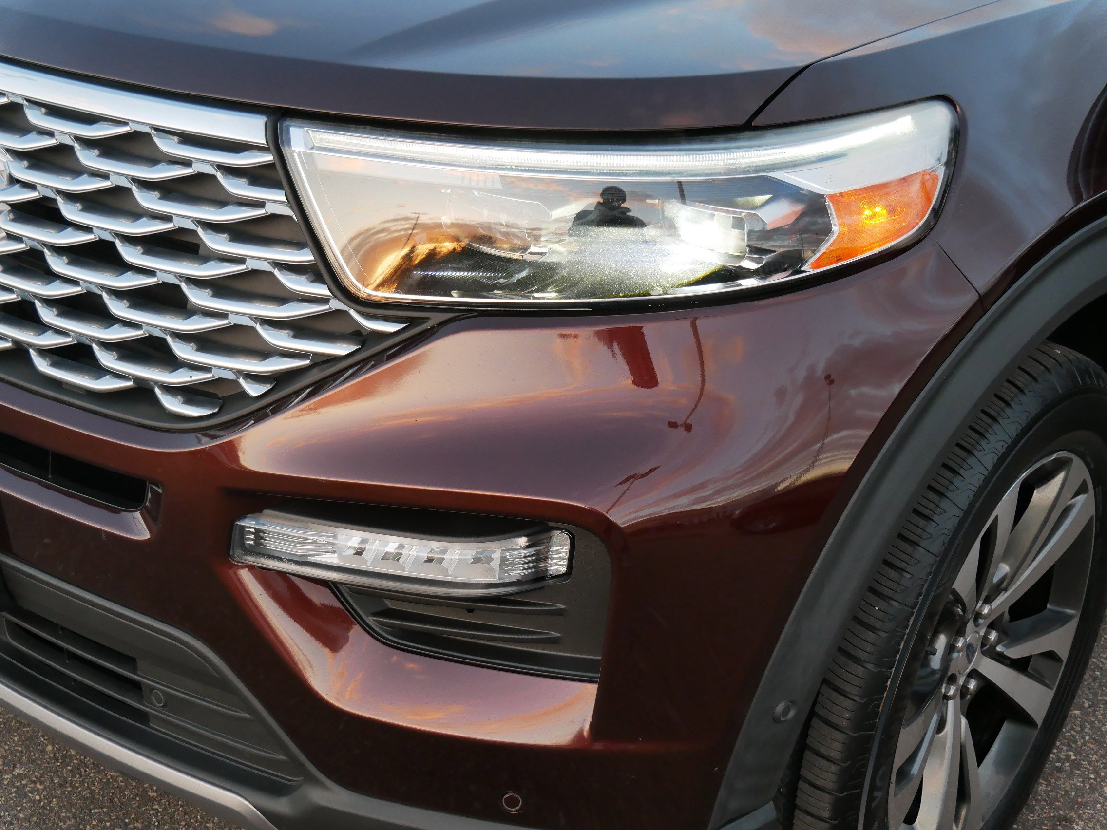 Certified 2020 Ford Explorer Platinum w/ Premium Technology Package image 16