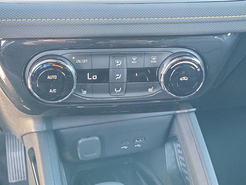 Certified 2025 Chevrolet TrailBlazer ACTIV w/ Convenience Package image 34