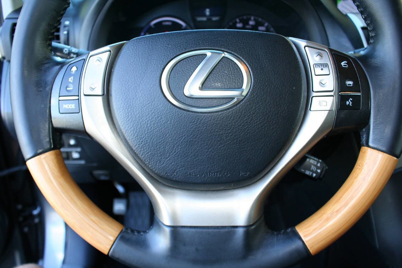 Used 2014 Lexus RX 450h AWD image 19