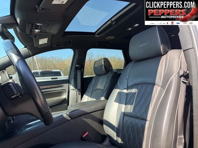 Used 2024 Buick Enclave Avenir w/ Avenir Technology Package AWD/4WD image 9