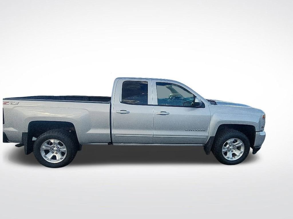 Used 2019 Chevrolet Silverado 1500 LT w/ All Star Edition AWD/4WD image 9