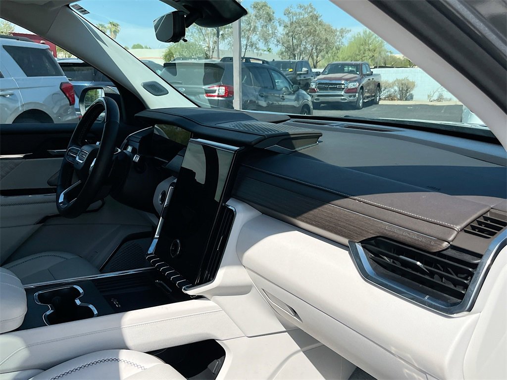 Used 2024 GMC Acadia Denali w/ Super Cruise Package image 31