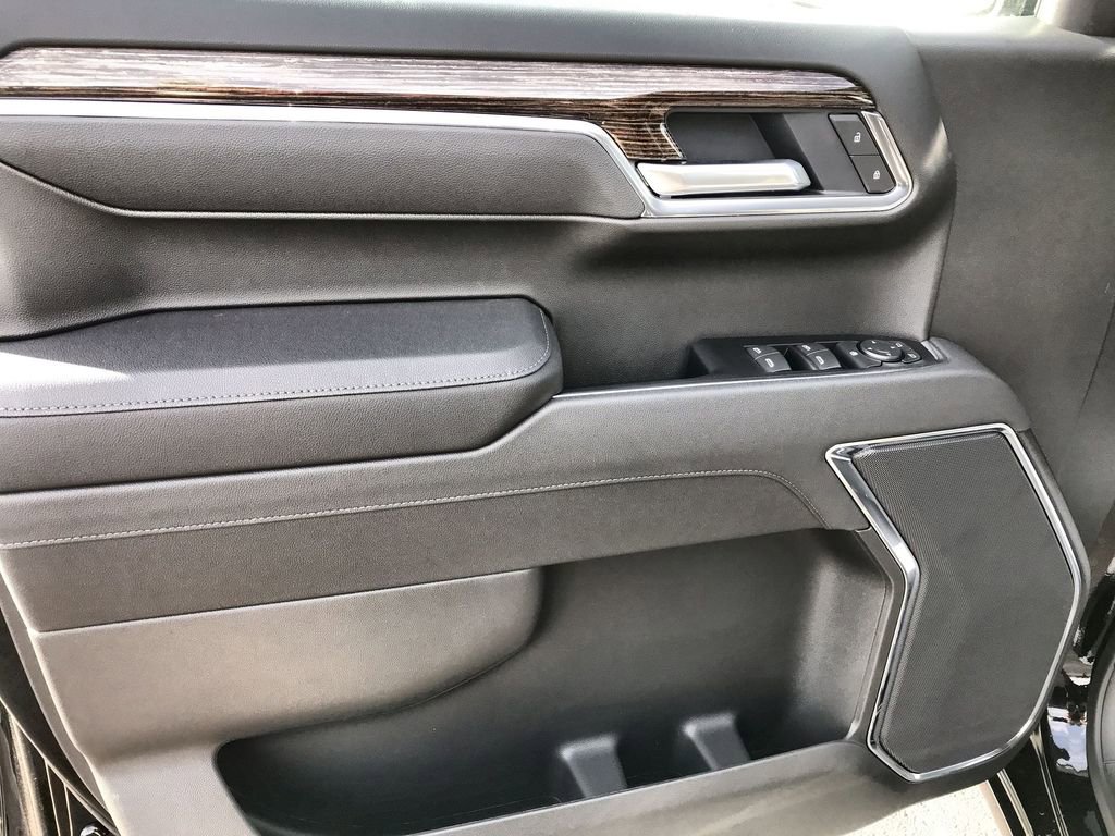 New 2026 GMC Sierra 1500 Elevation image 13