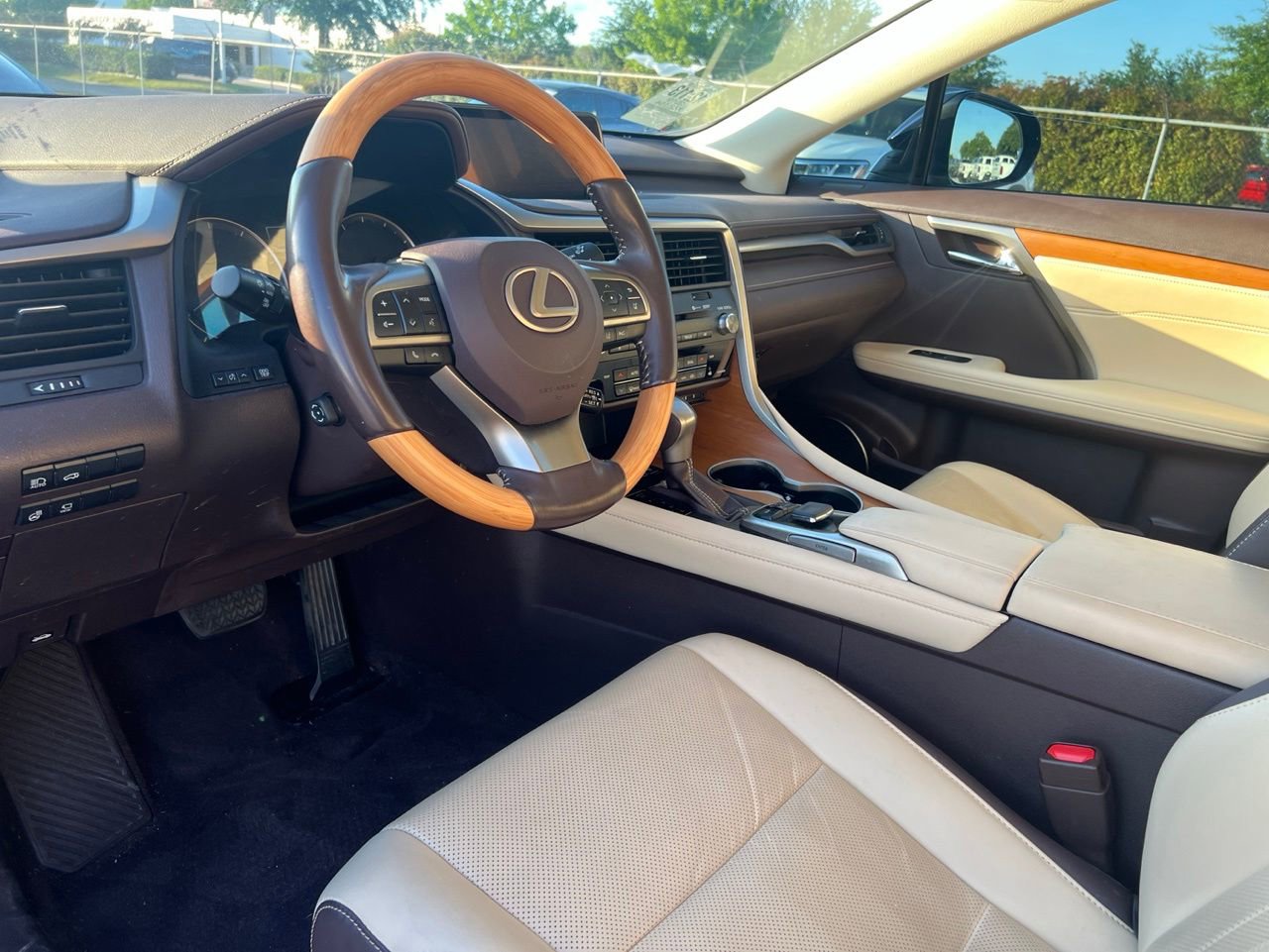 Used 2019 Lexus RX 350 FWD w/ Navigation Package image 8
