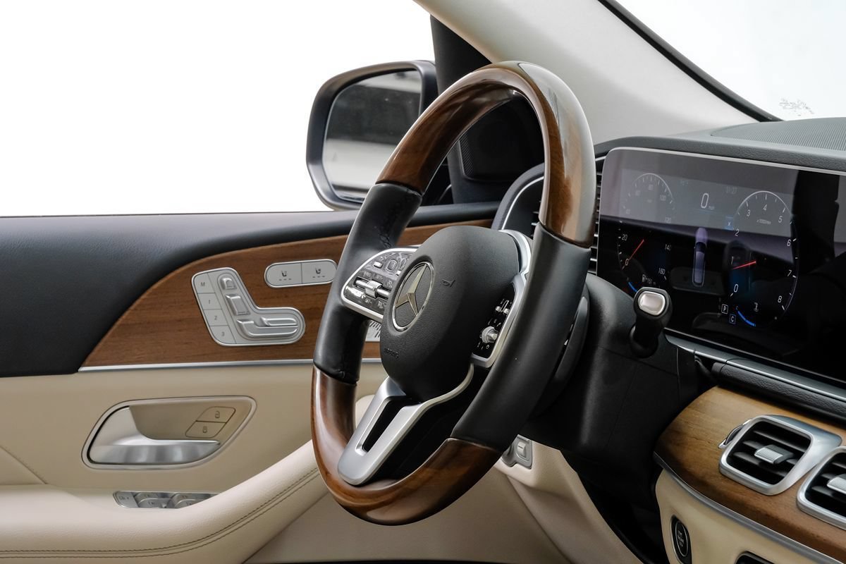 Used 2021 Mercedes-Benz GLE 350 w/ AMG Line Exterior image 12