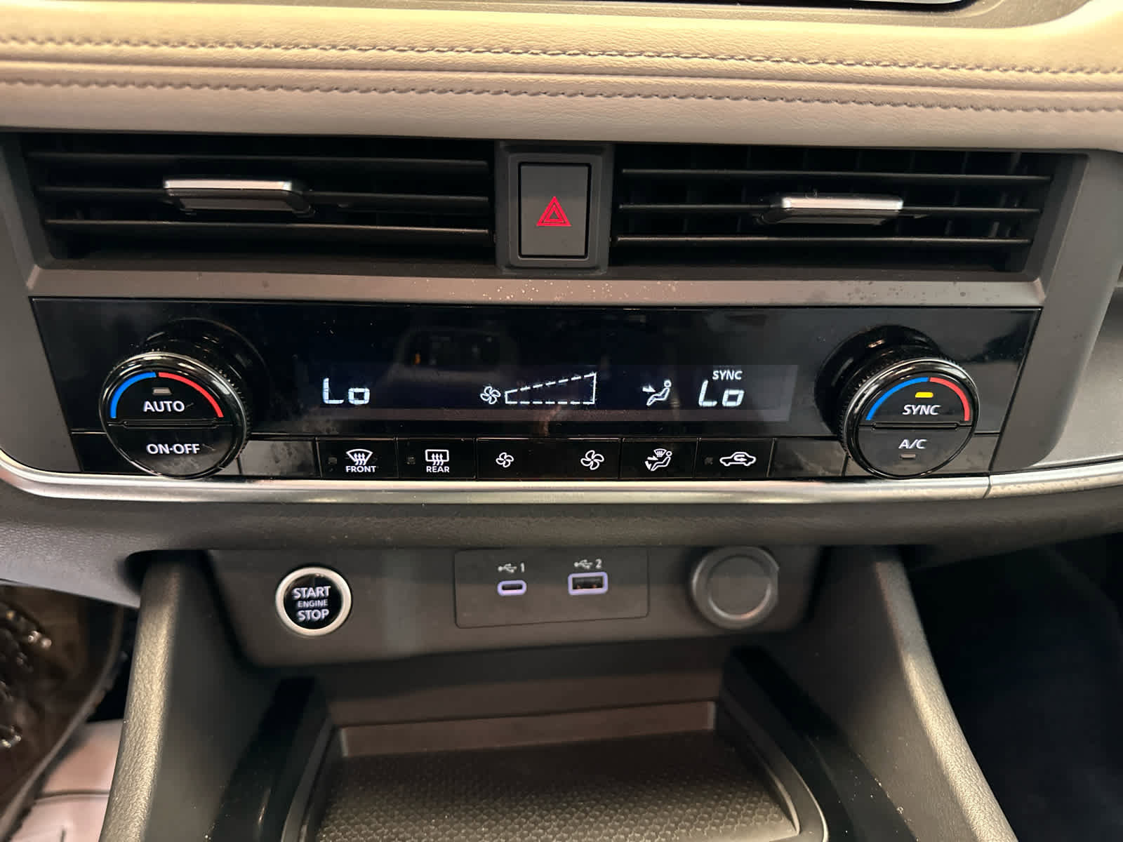 Certified 2023 Nissan Rogue SV AWD/4WD image 17