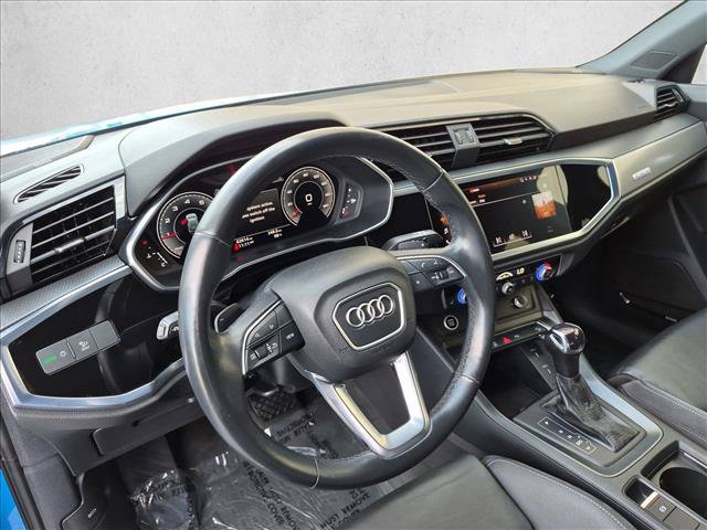 Used 2022 Audi Q3 2.0T Premium Plus w/ Premium Plus Package AWD/4WD image 10