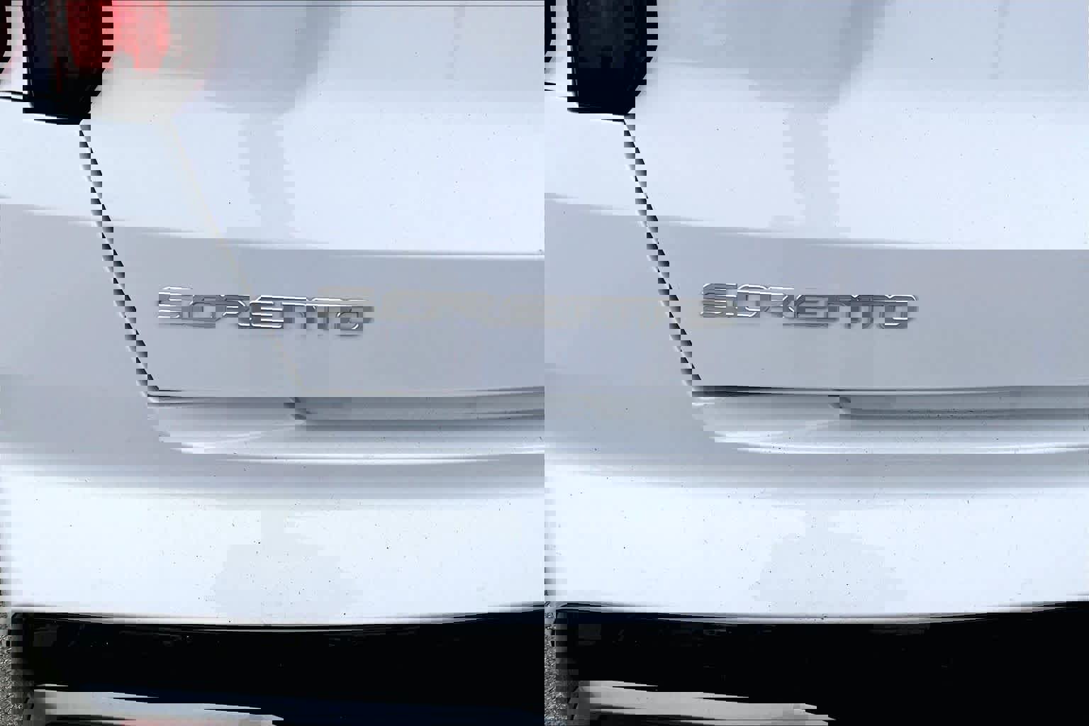 Used 2023 Kia Sorento SX image 9