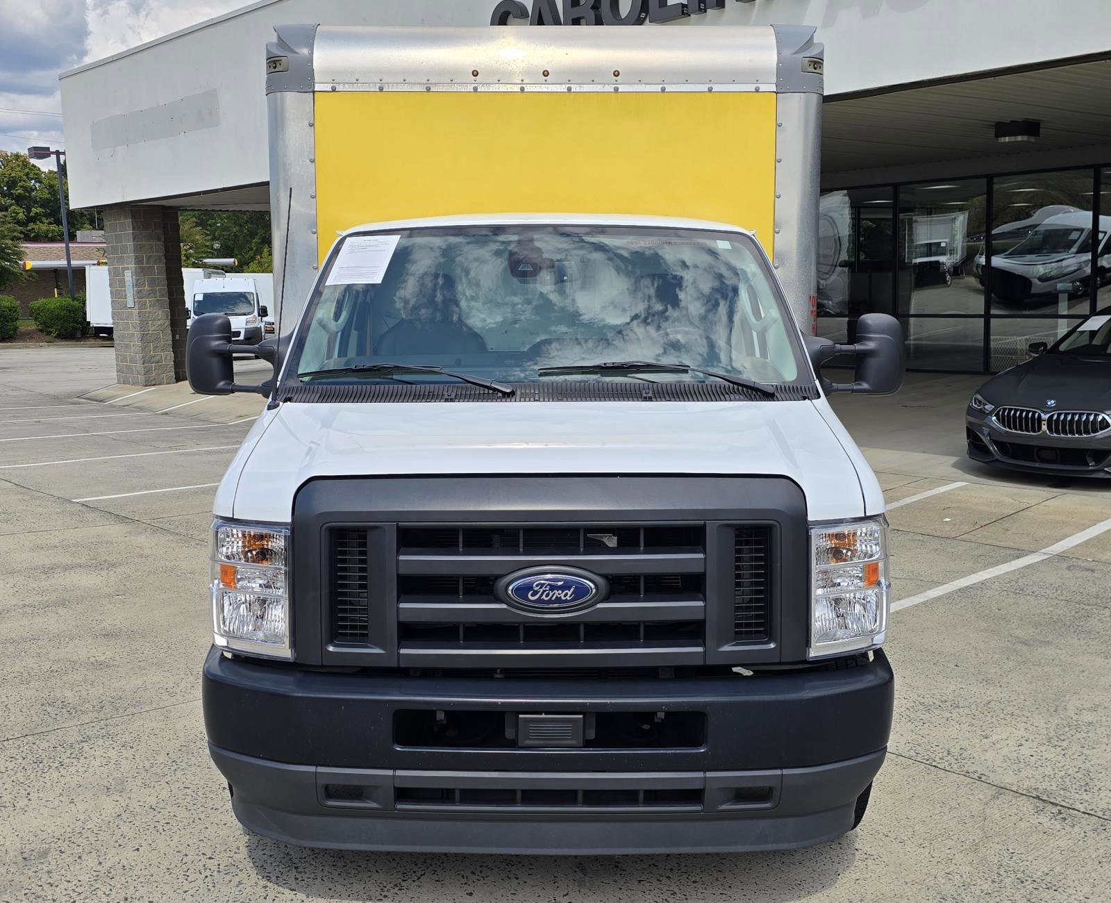 Used 2024 Ford E-350 and Econoline 350 Super Duty w/ Driver's Safety Package image 9