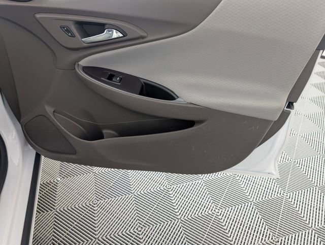 Used 2020 Chevrolet Malibu LS w/ Driver Confidence Package II image 31