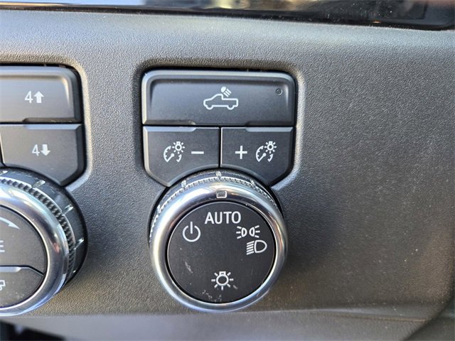 Used 2023 GMC Sierra 1500 SLE image 15