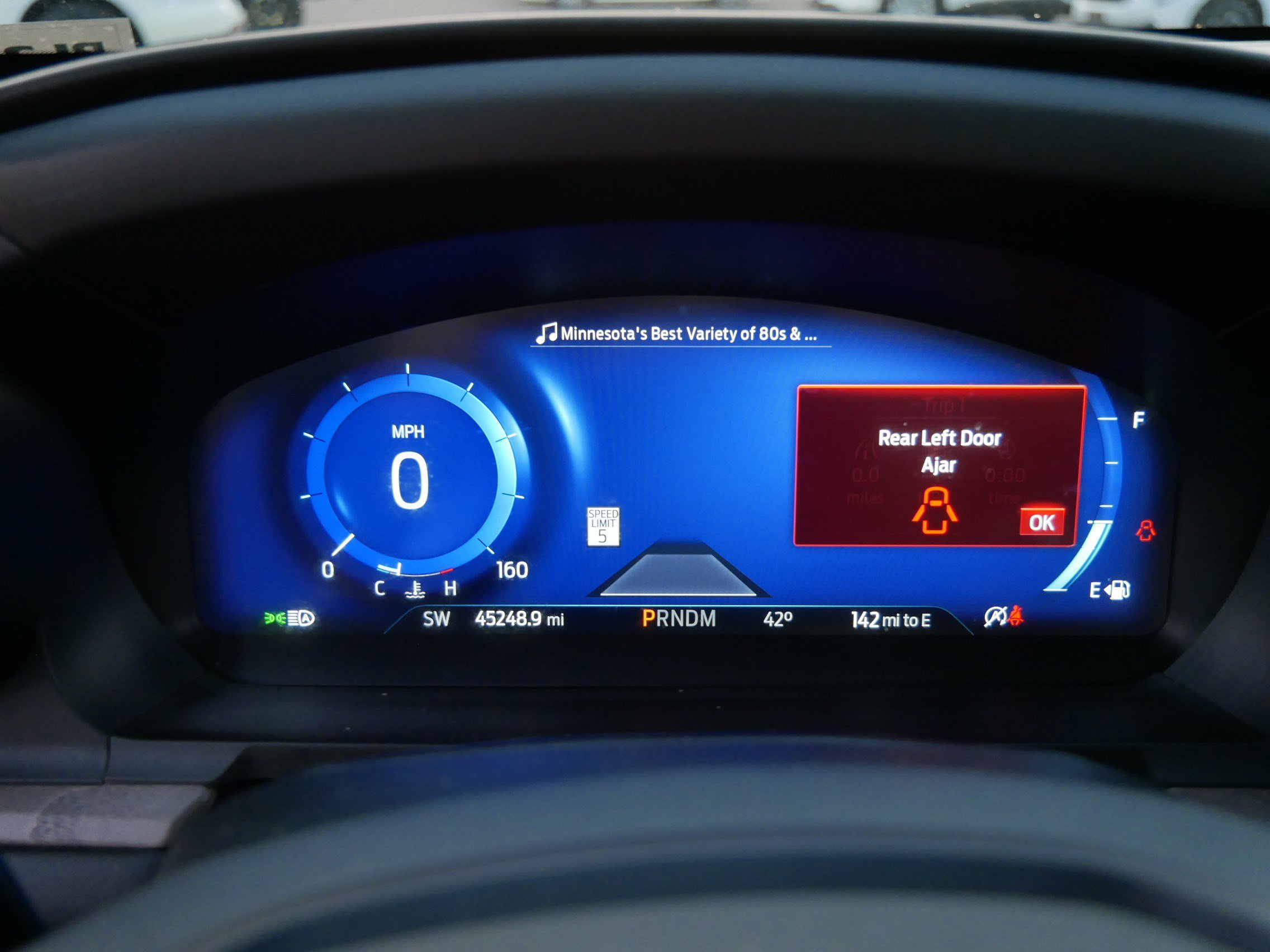 Certified 2020 Ford Explorer Platinum w/ Premium Technology Package image 21