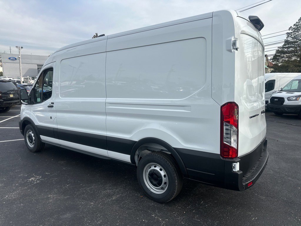 New 2026 Ford Transit 250 148 Medium Roof w/ Load Area Protection Package image 27