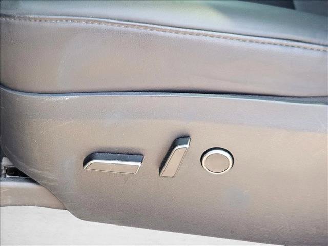 Used 2023 Tesla Model Y Long Range AWD/4WD image 13