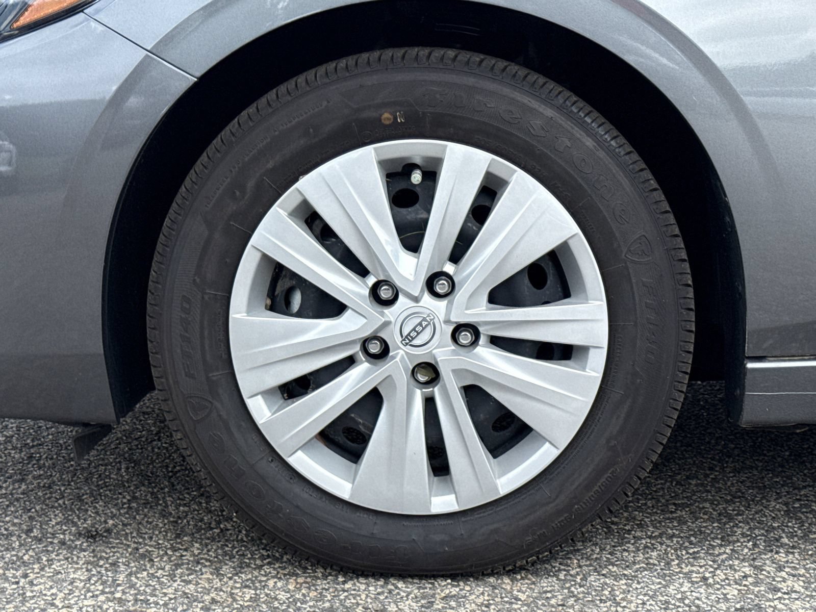Used 2025 Nissan Sentra S FWD image 19