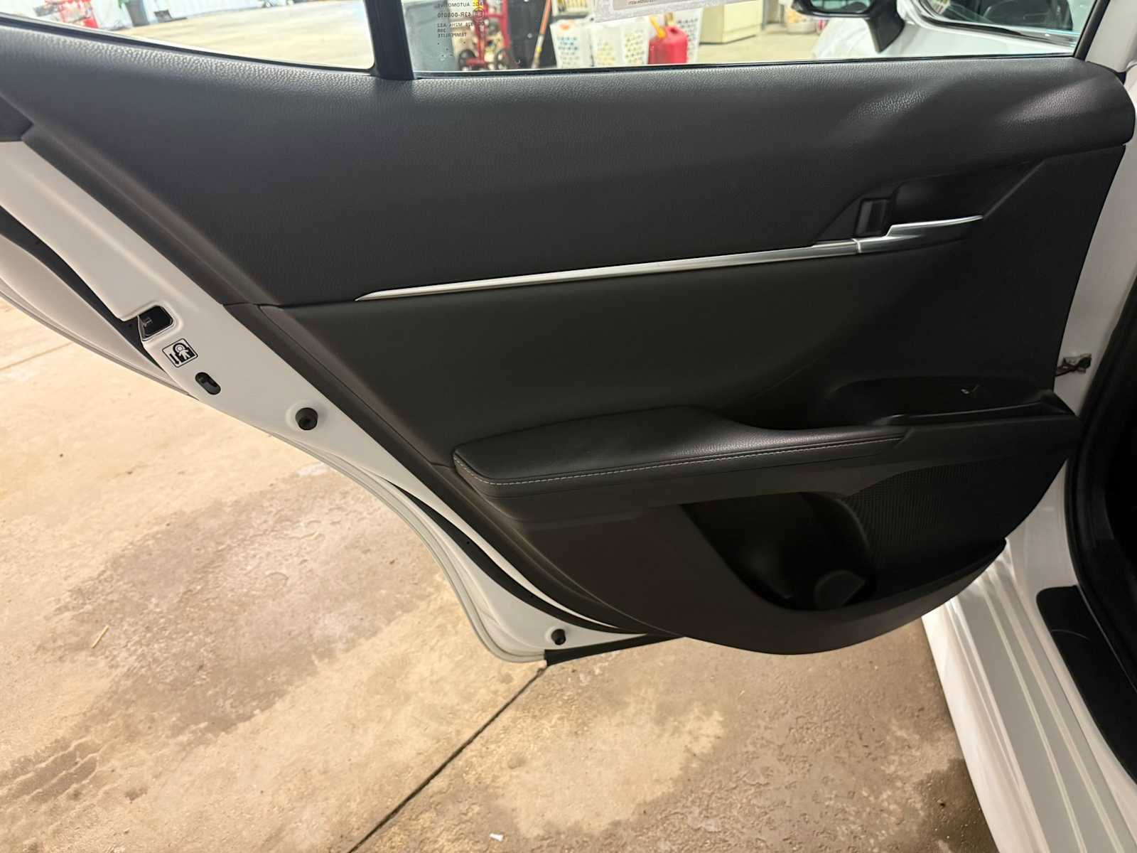 Used 2019 Toyota Camry XSE w/ Navigation Package image 24