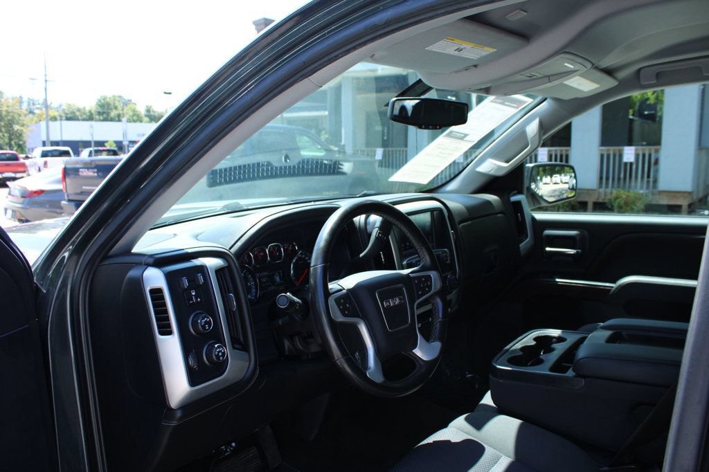 Used 2018 GMC Sierra 1500 SLE w/ SLE Value Package AWD/4WD image 10