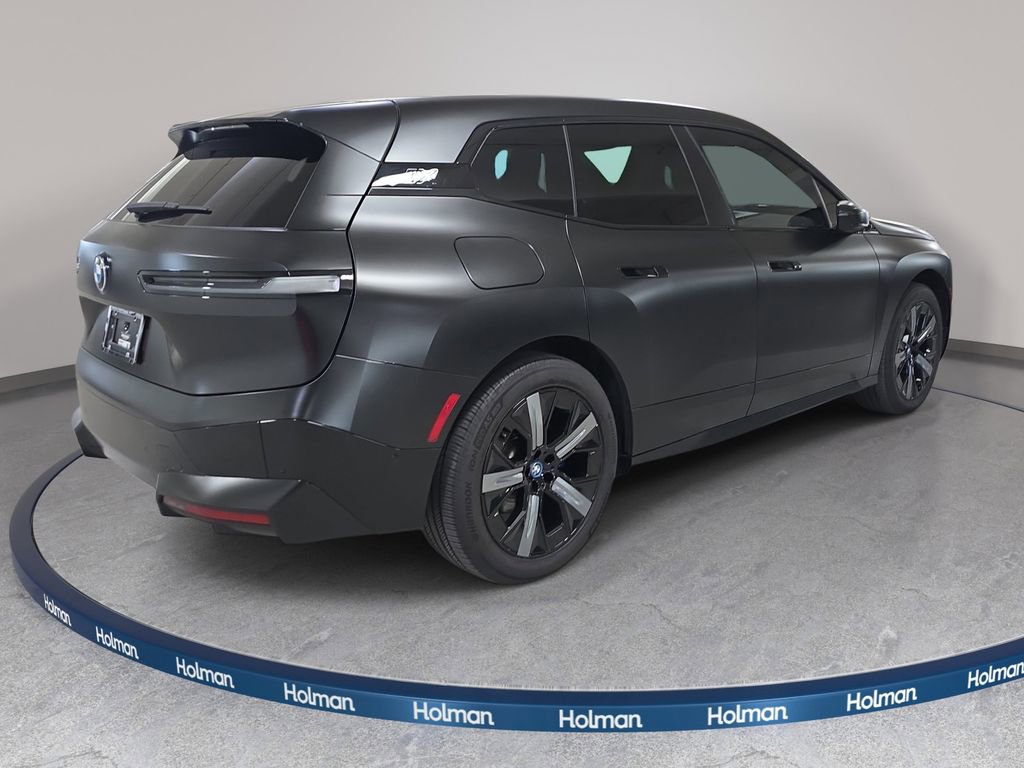 Certified 2023 BMW iX xDrive50 w/ Sport Package AWD/4WD image 7