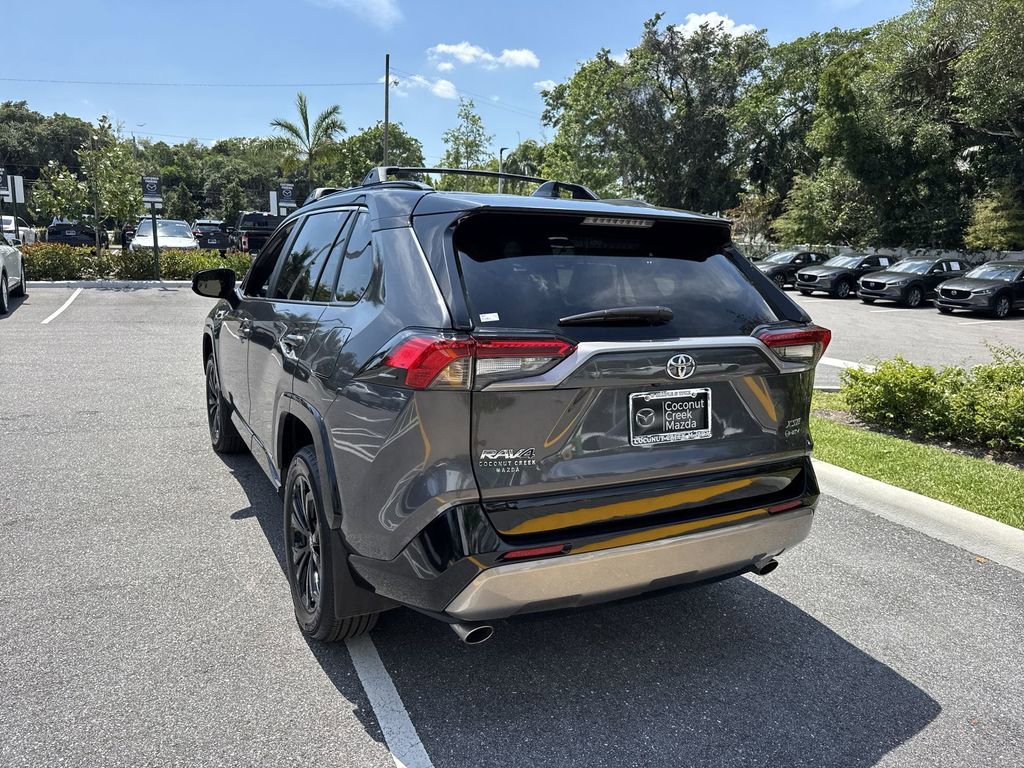 Used 2025 Toyota RAV4 XSE w/ Weather Package AWD/4WD image 13