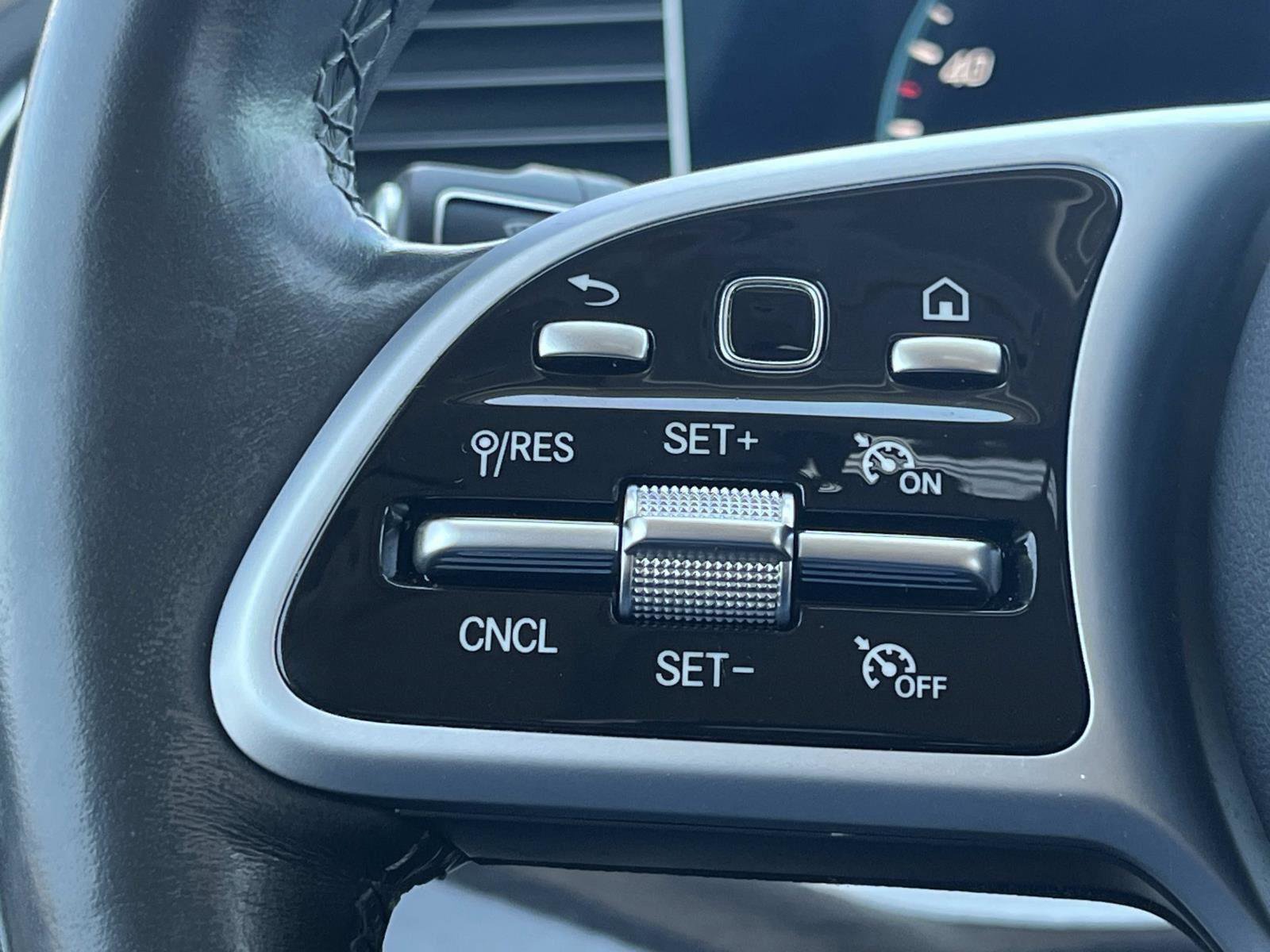 Used 2020 Mercedes-Benz GLE 350 image 28