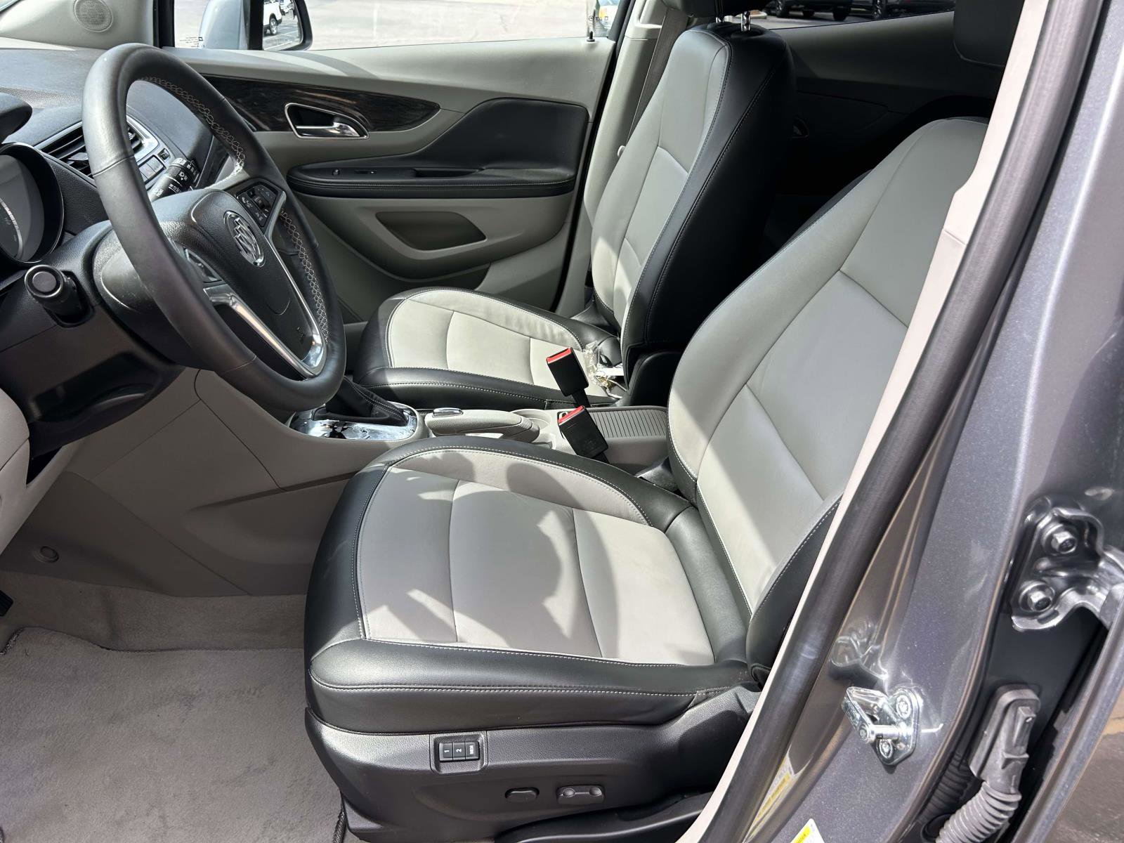 Used 2013 Buick Encore Leather FWD image 9