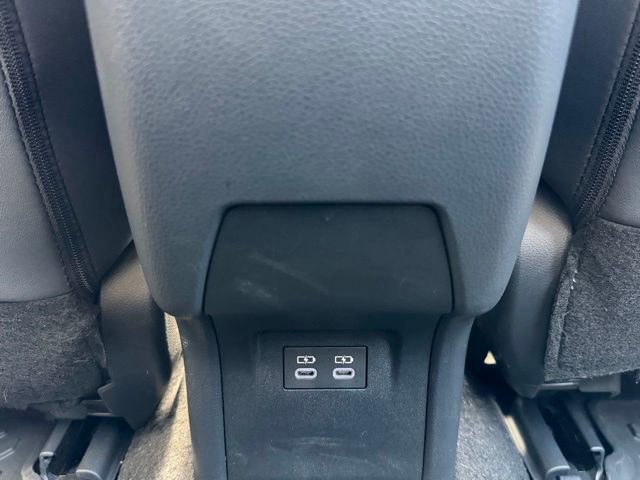 Used 2025 Toyota Prius XLE FWD image 29