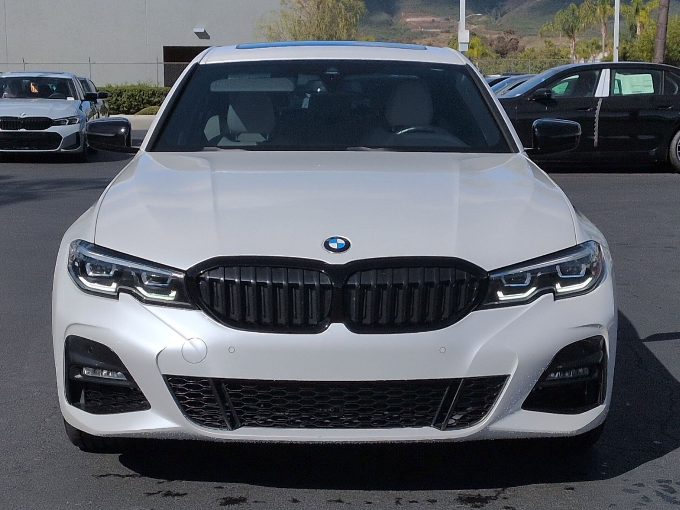 Used 2021 BMW 330e w/ M Sport Package RWD image 3