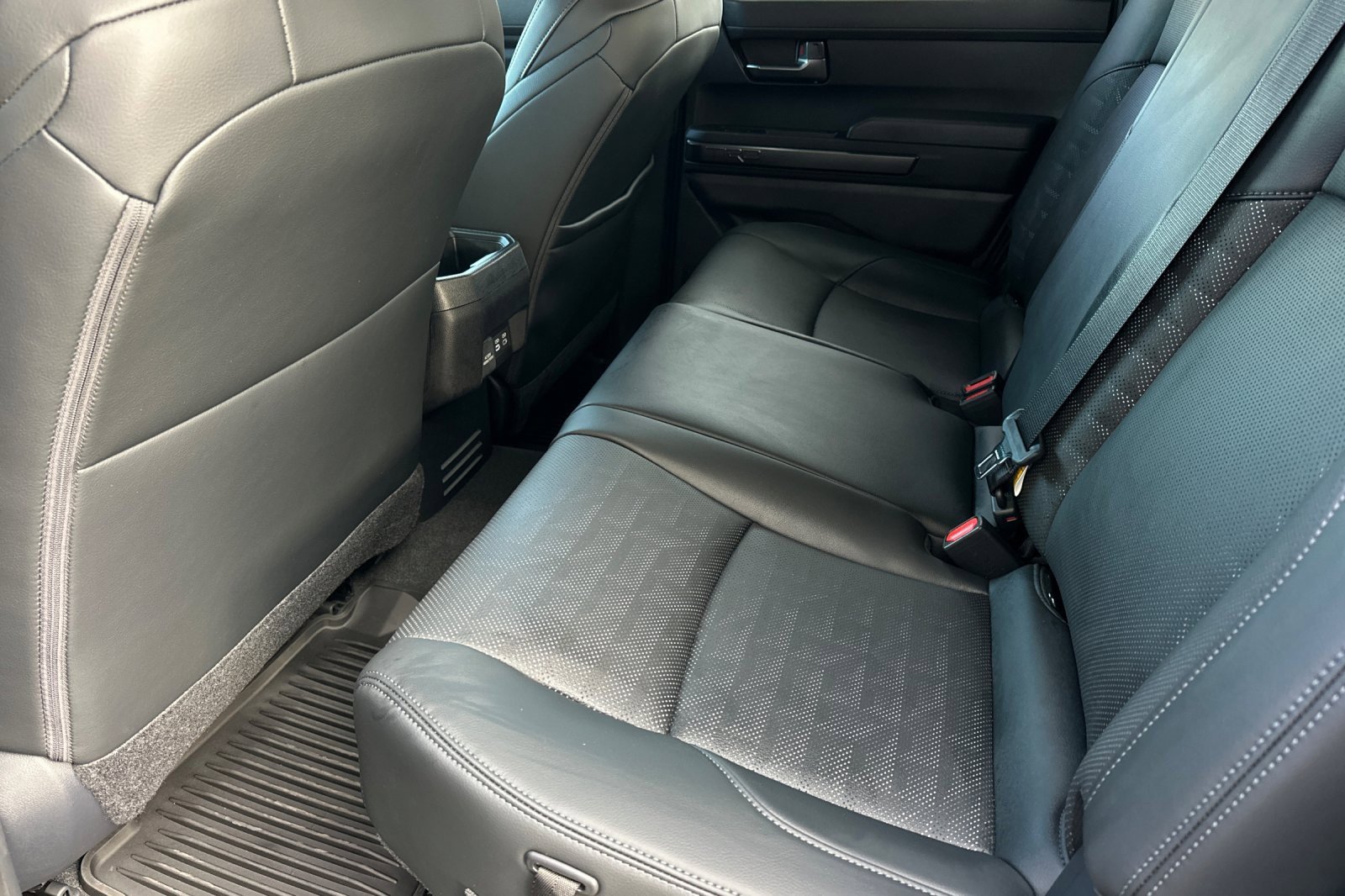 New 2025 Toyota Tacoma TRD Off-Road image 12