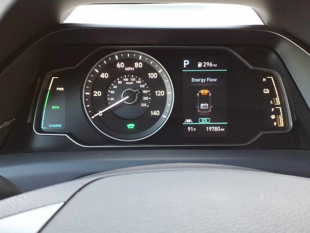 Used 2022 Hyundai Ioniq Blue FWD image 12