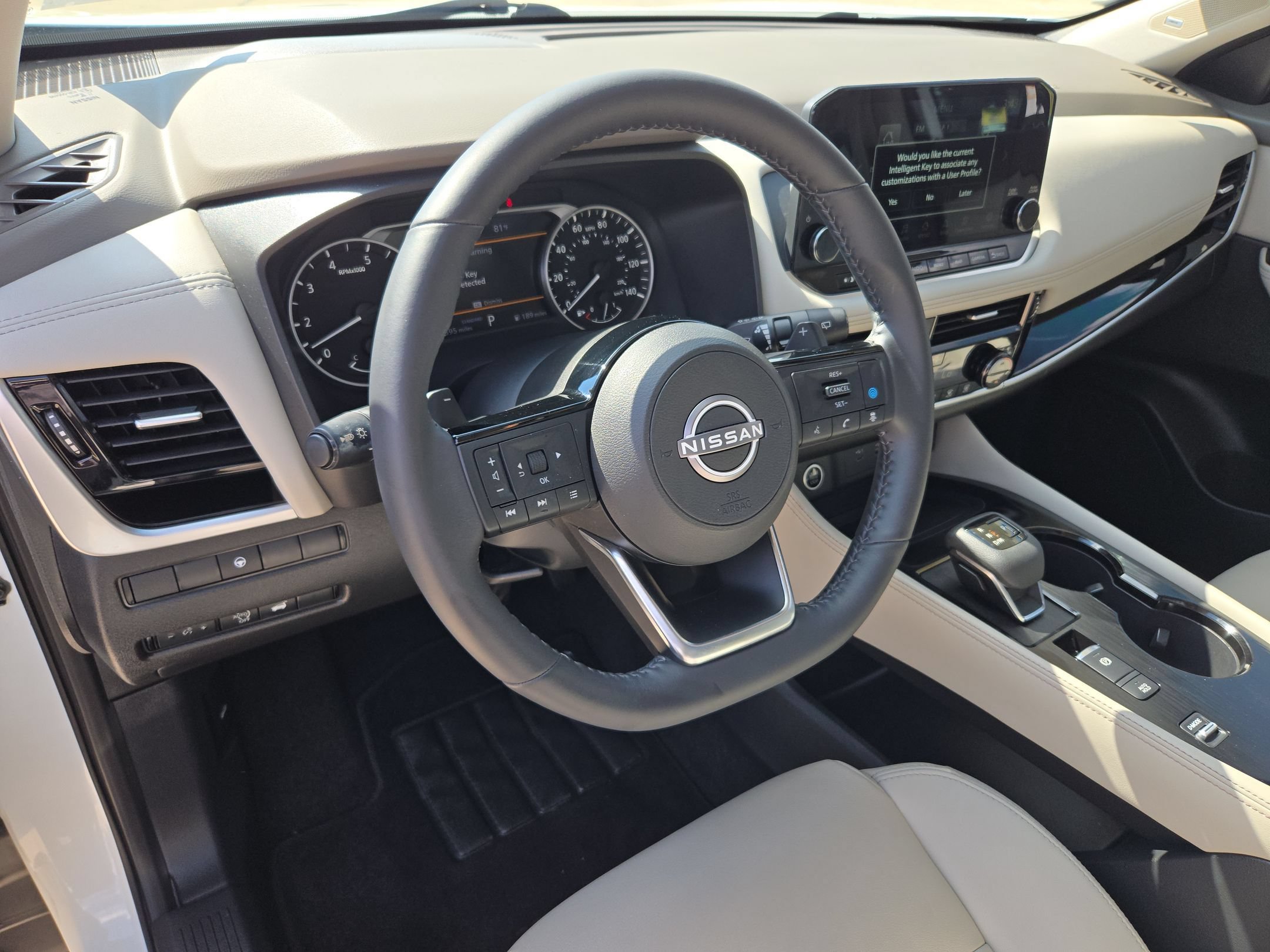 Used 2023 Nissan Rogue SL w/ SL Premium Package FWD image 11