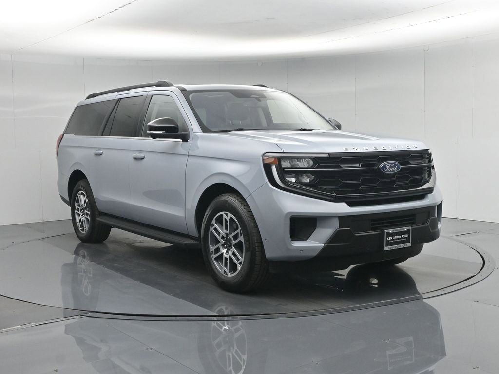 Used 2025 Ford Expedition Max Active RWD image 60